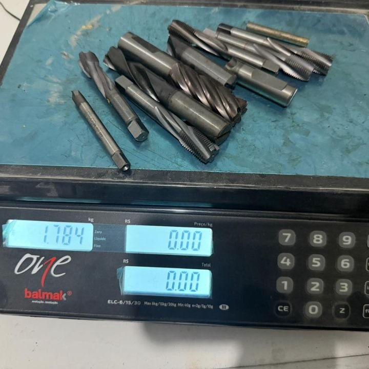 sucata-de-metal-duro-insertos.jpg